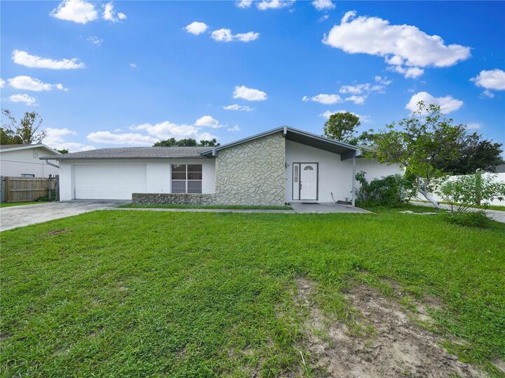 2204 Kingswood Lane  Brandon FL 33511 photo