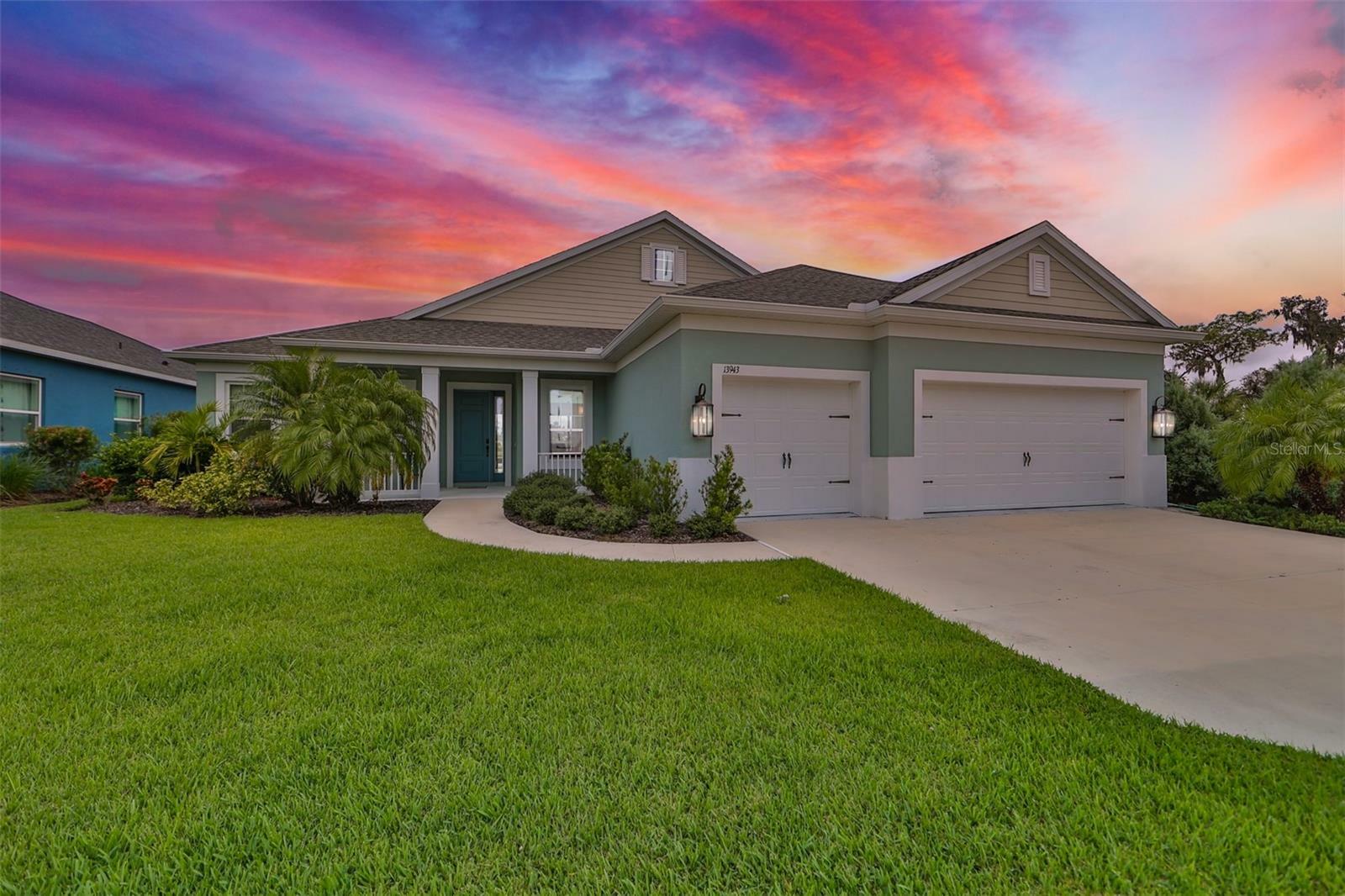 Property Photo:  13943 Old Creek Court  FL 34219 