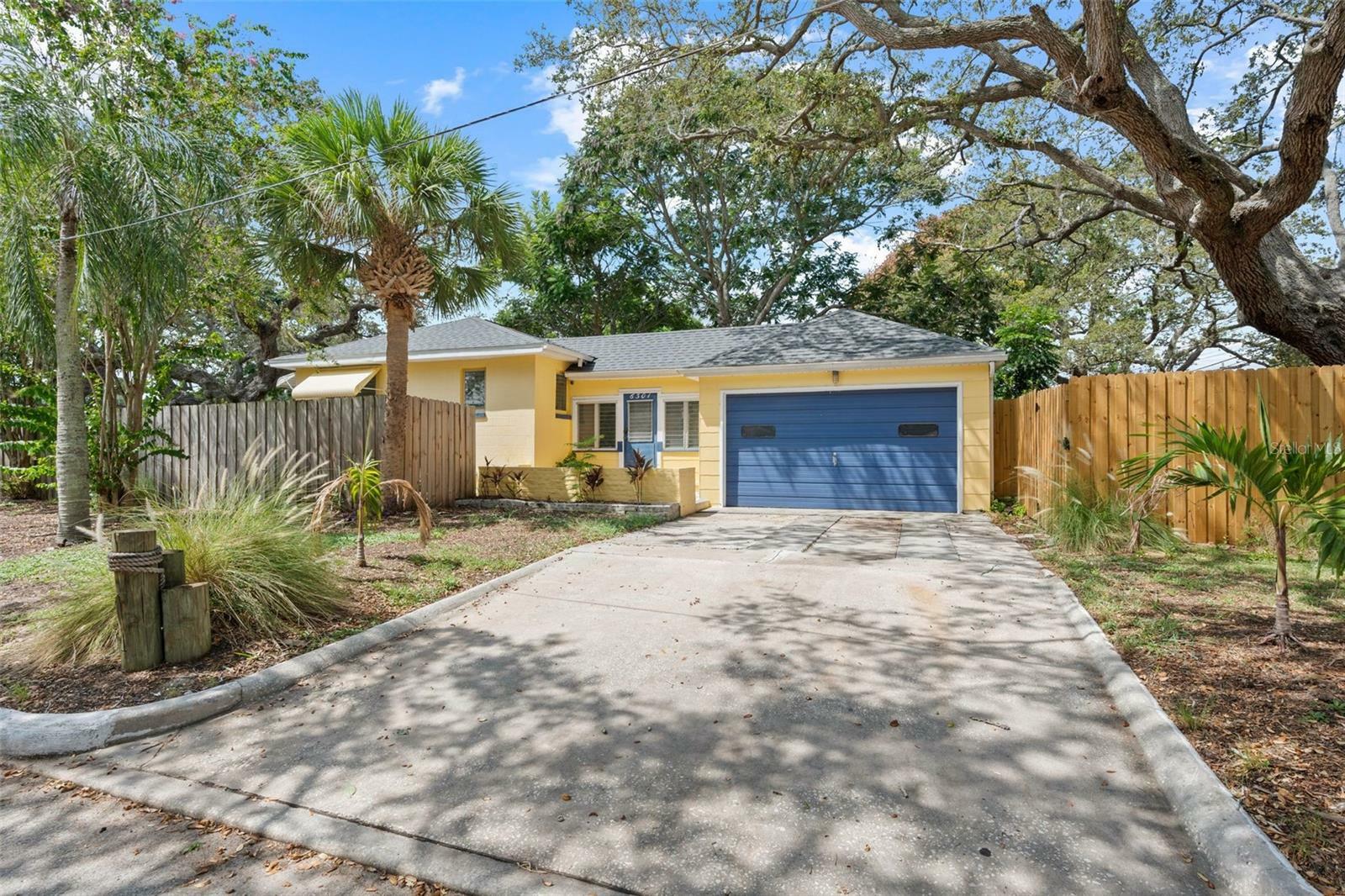 Property Photo:  6301 2nd Avenue S  FL 33707 