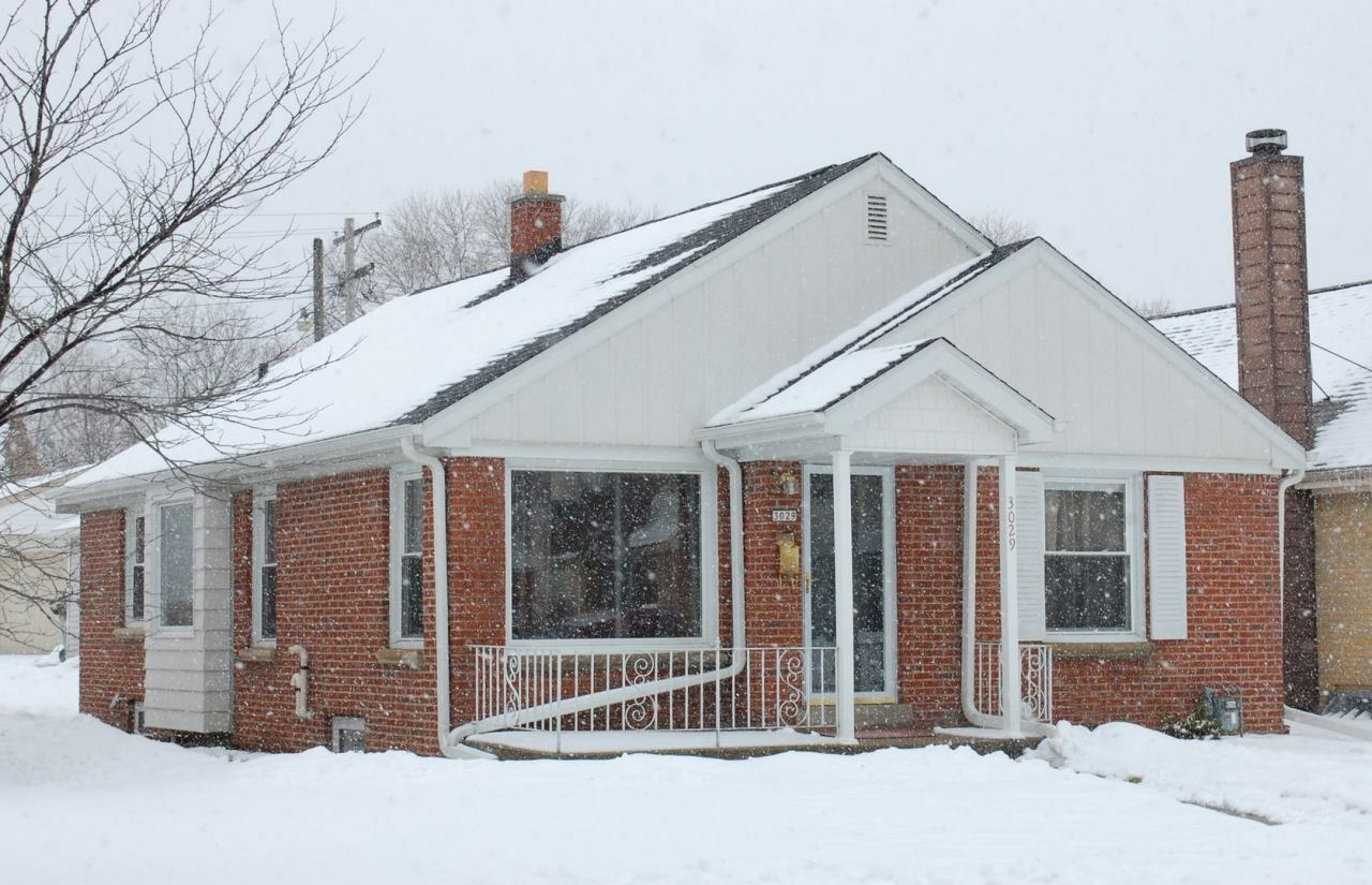 Property Photo:  3029 N 87th St  WI 53222 