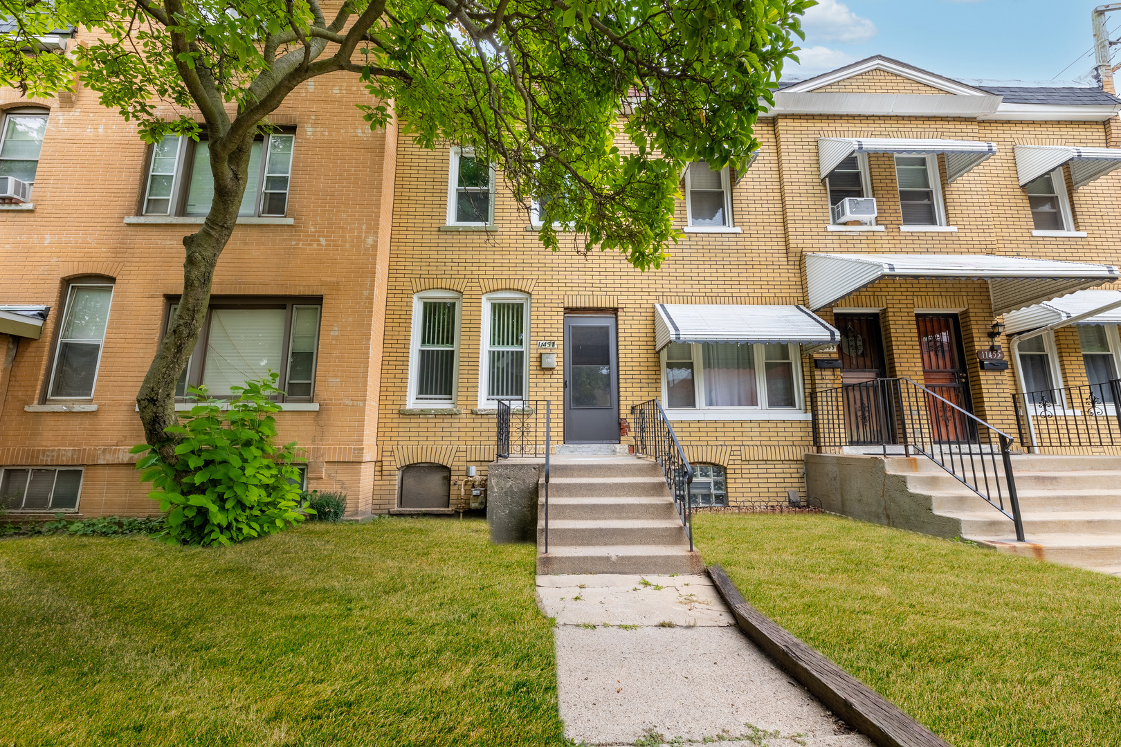 Property Photo: 11451 S Saint Lawrence Avenue IL 60628