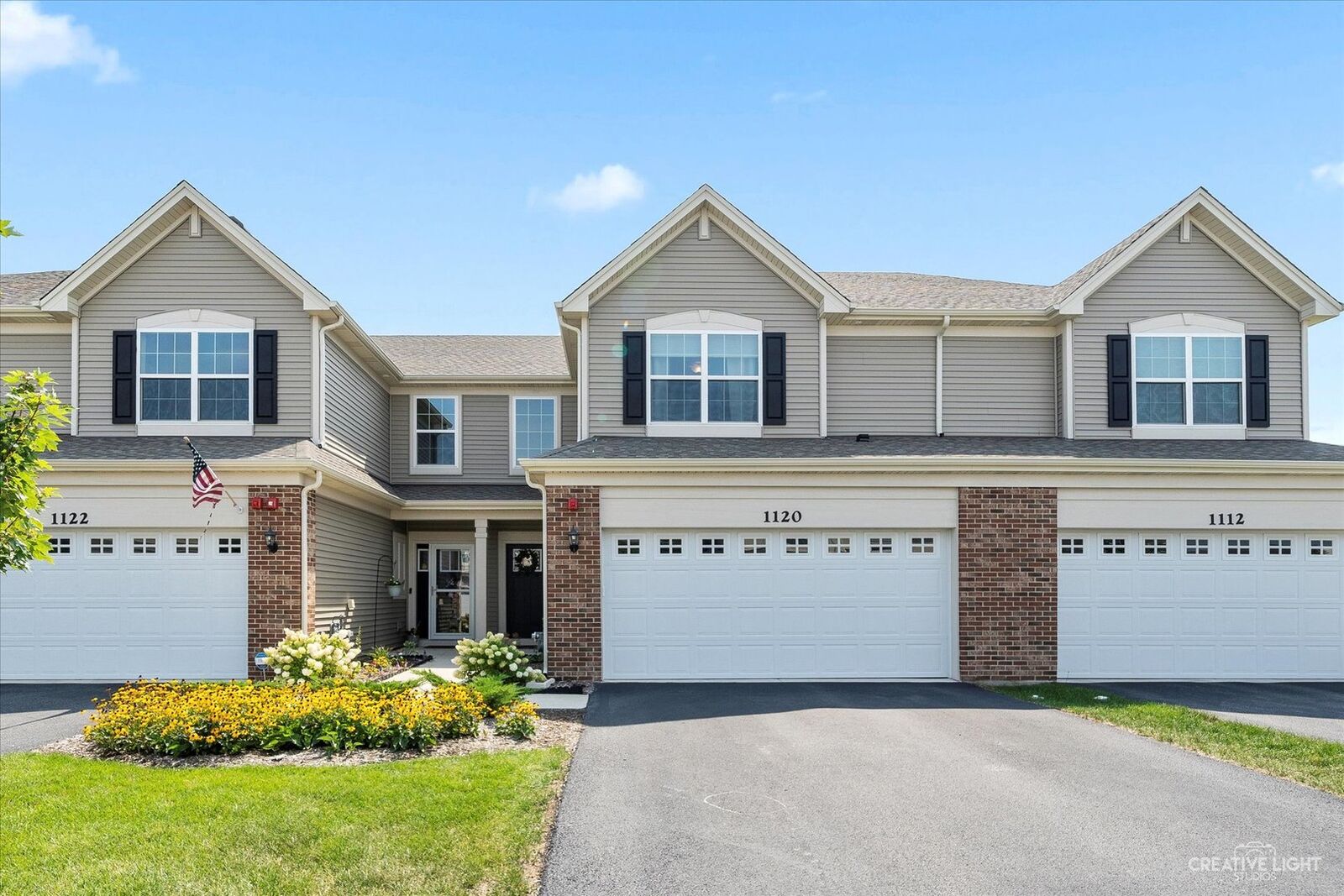 Property Photo:  1120 Goldfinch Avenue  IL 60560 