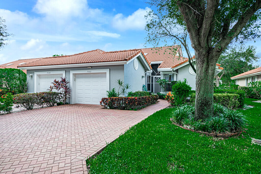 Property Photo: 7662 Majestic Palm Drive FL 33437