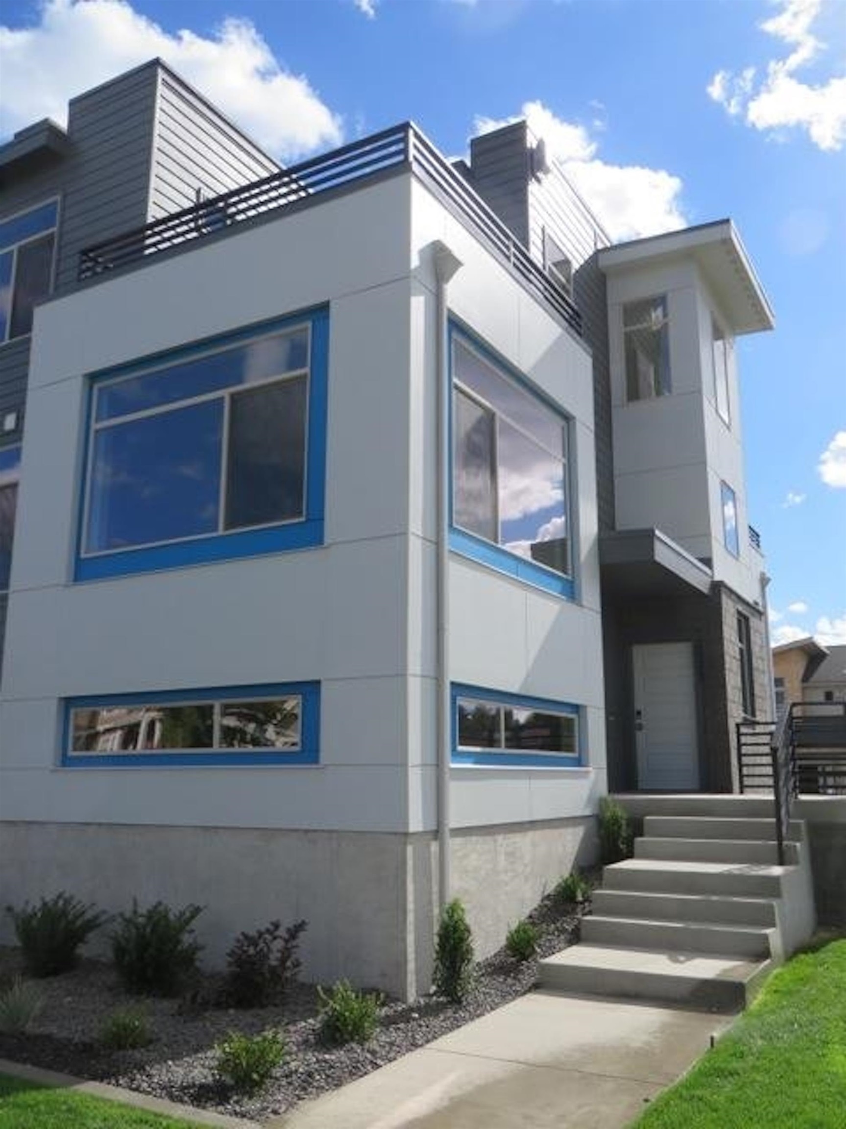 Property Photo: 2023 W Summit Ave WA 99201