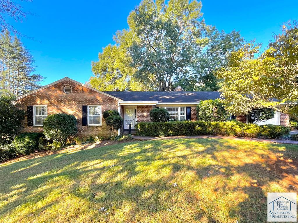 Property Photo: 1506 Meadowview Ln VA 24112