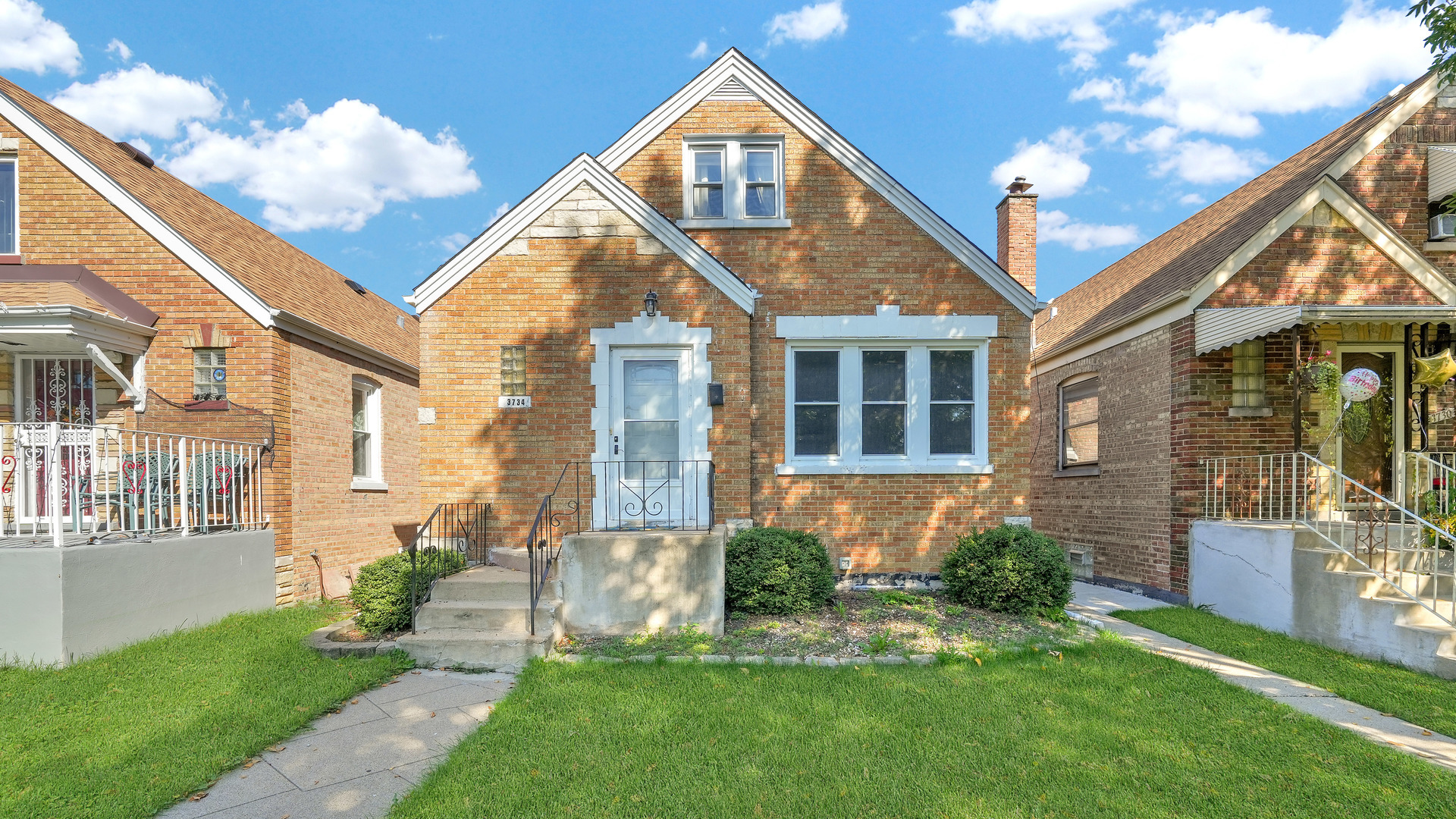 Property Photo:  3734 W 69th Place  IL 60629 