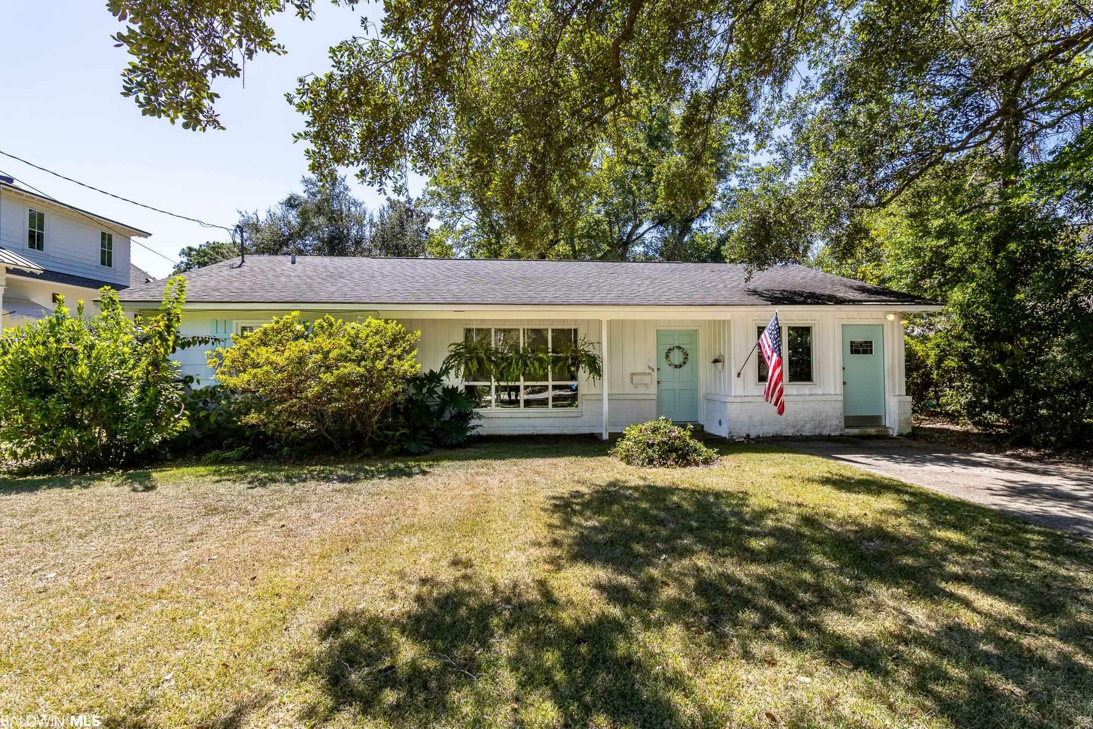 Property Photo:  102 Fig Avenue  AL 36532 