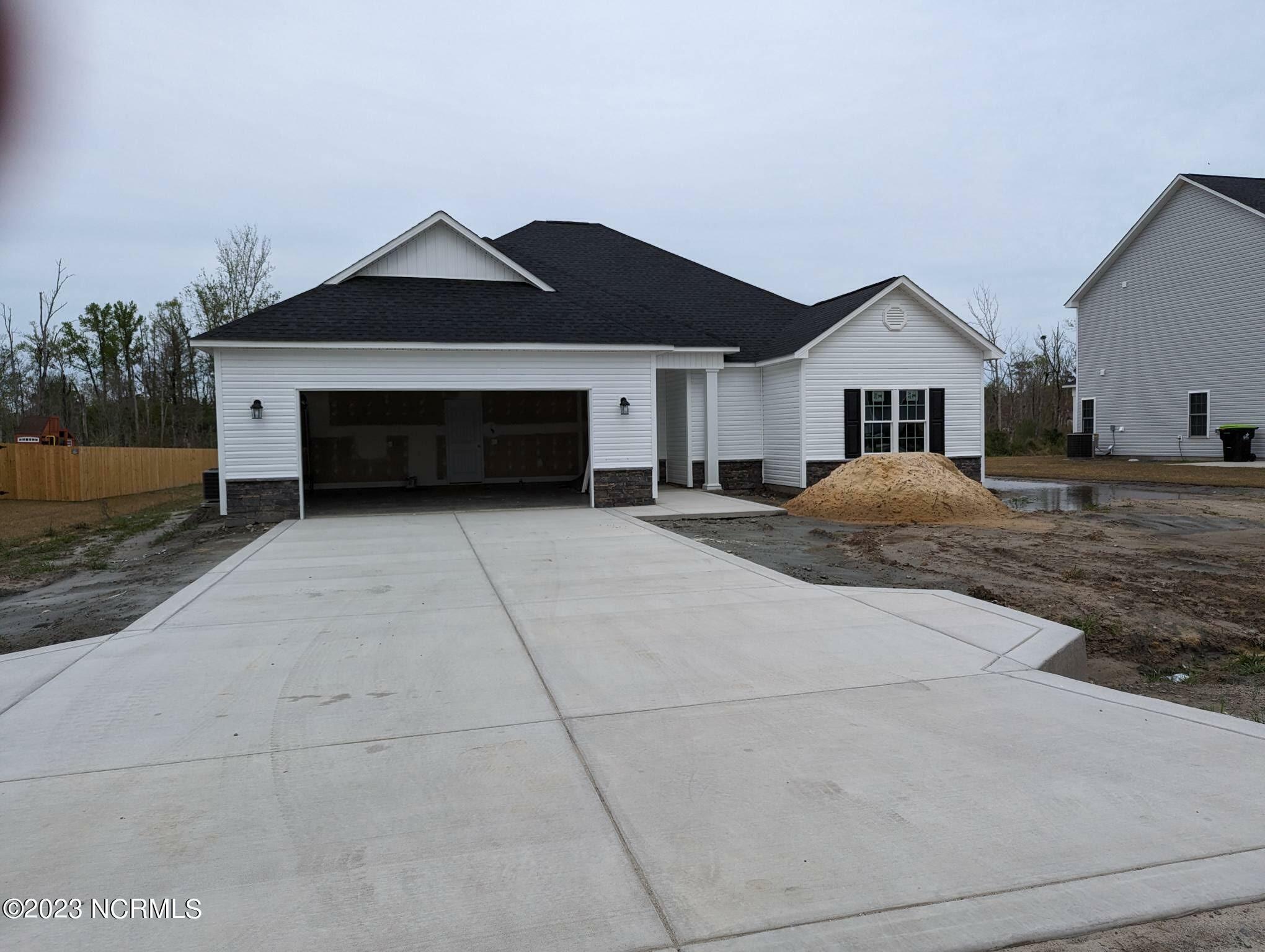 32 N Ardsley Lane  Rocky Point NC 28457 photo