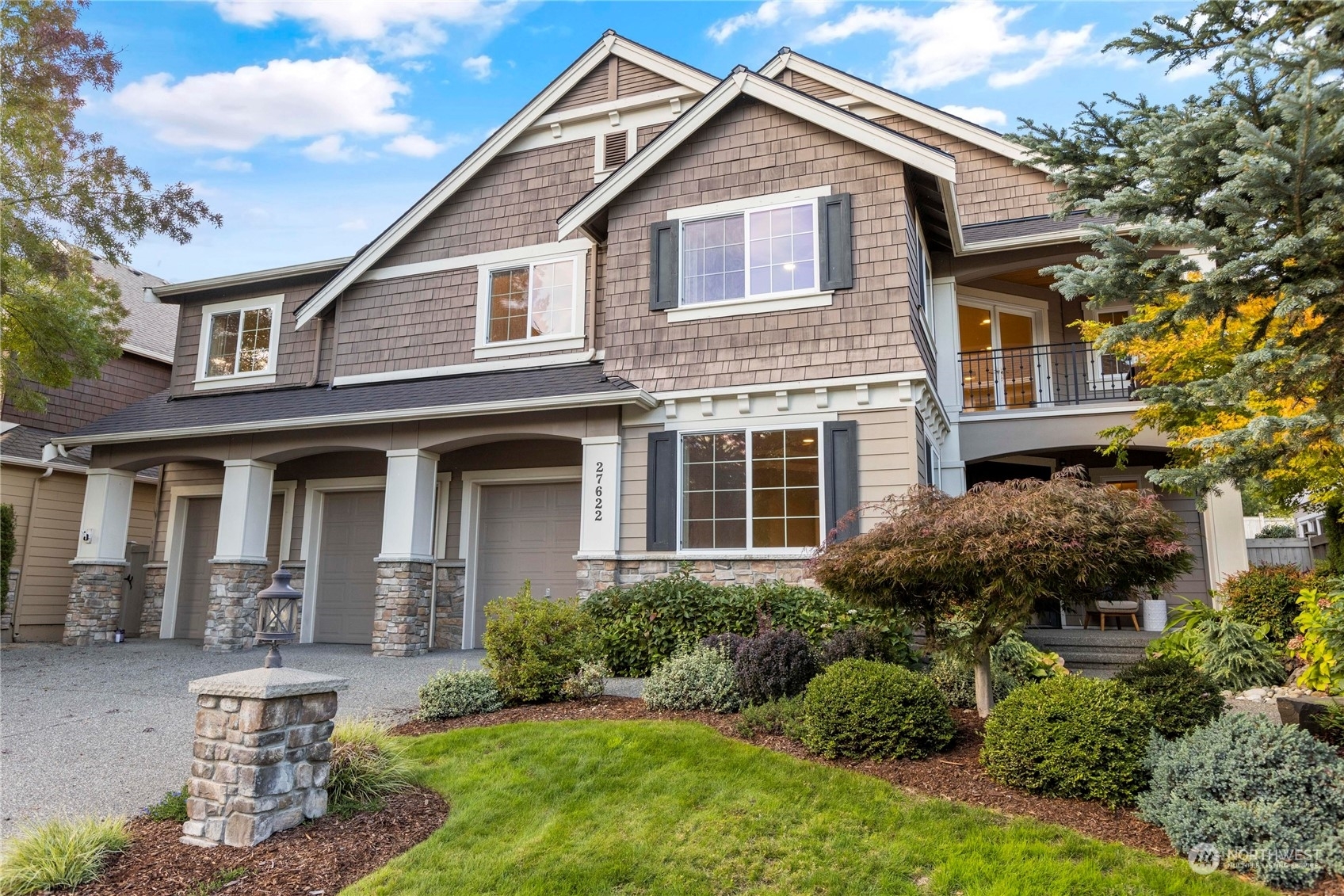 Property Photo: 27622 SE 28th Place WA 98075