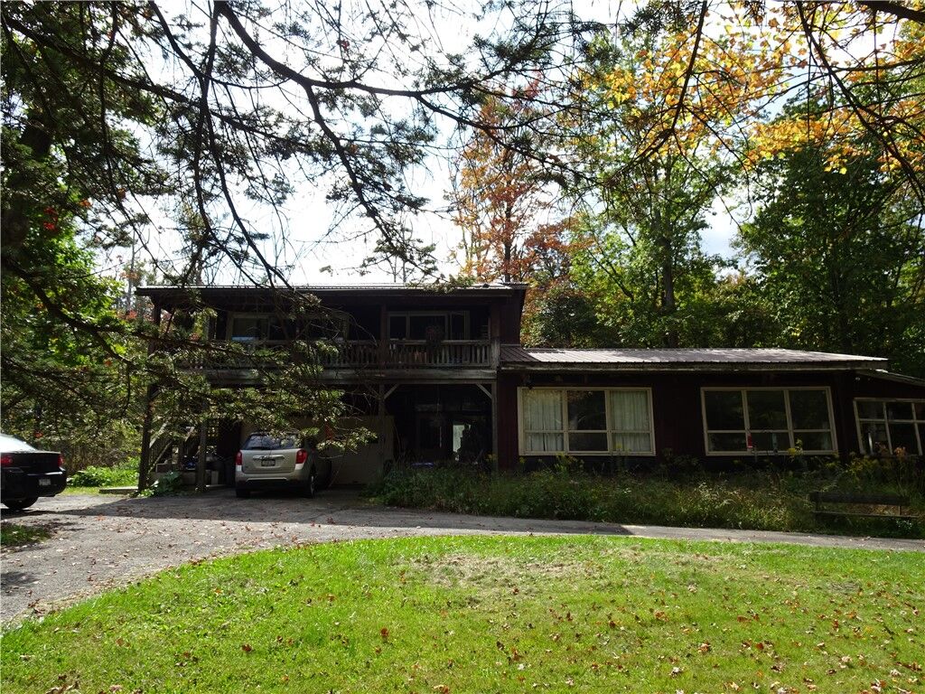 Property Photo: 121 Horseshoe Bend PA 15610
