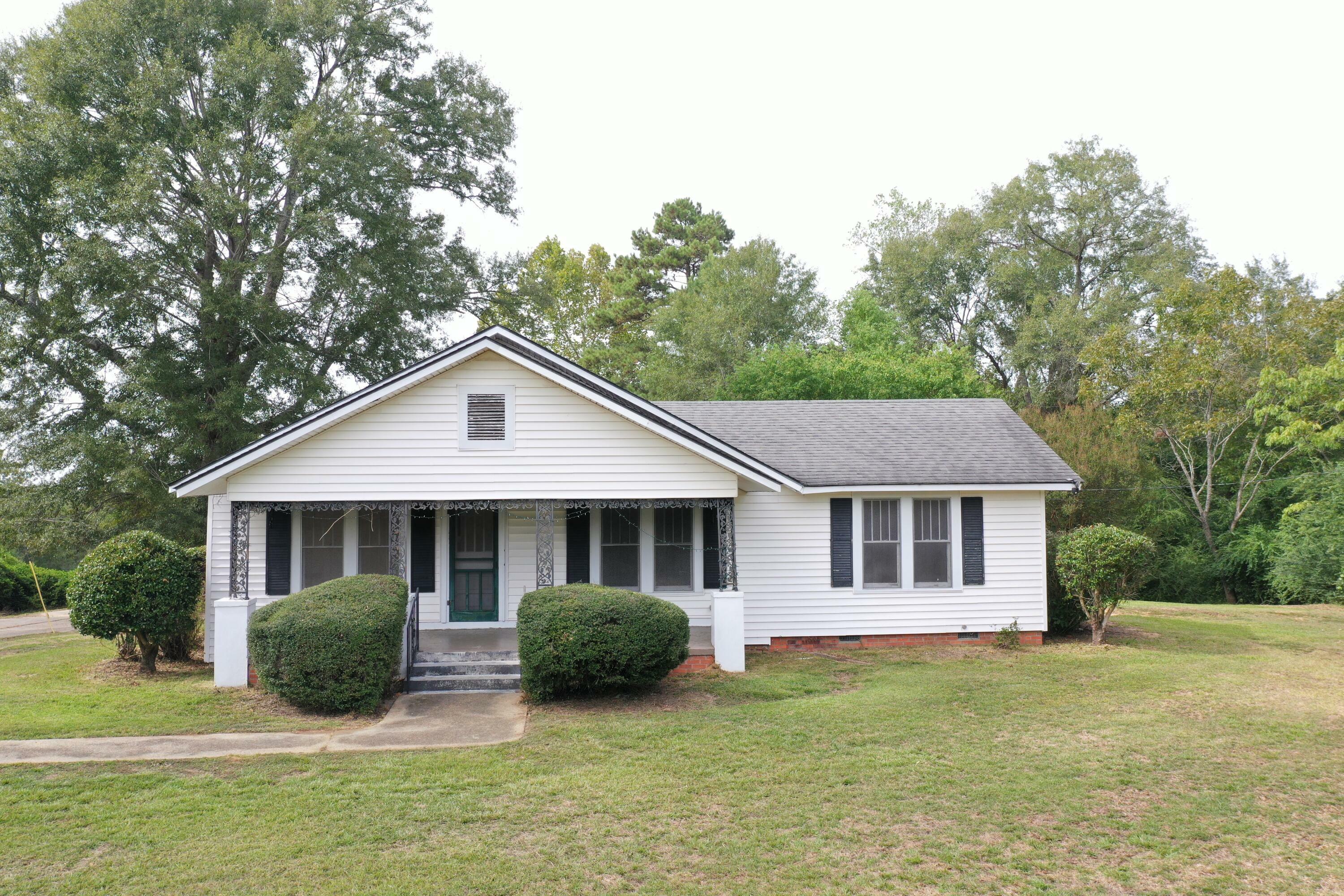 Property Photo:  2992 Hwy 11 North  MS 39443 