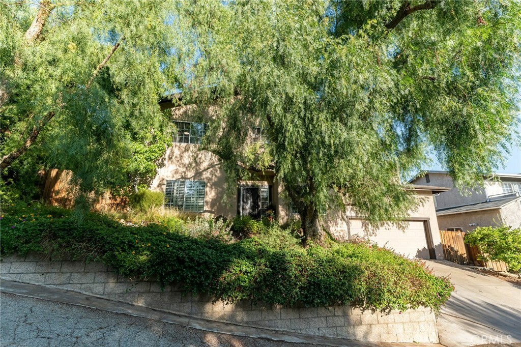 Property Photo:  9130 Grundy Lane  CA 91311 