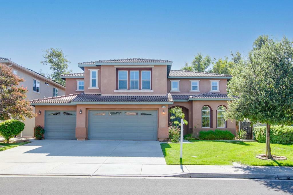 Property Photo: 46432 Kohinoor Way CA 92592