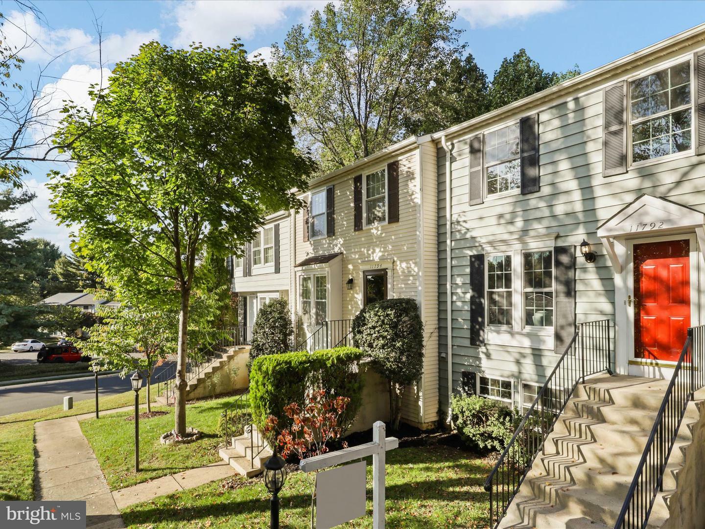 Property Photo: 11792 Bayfield Court VA 20194