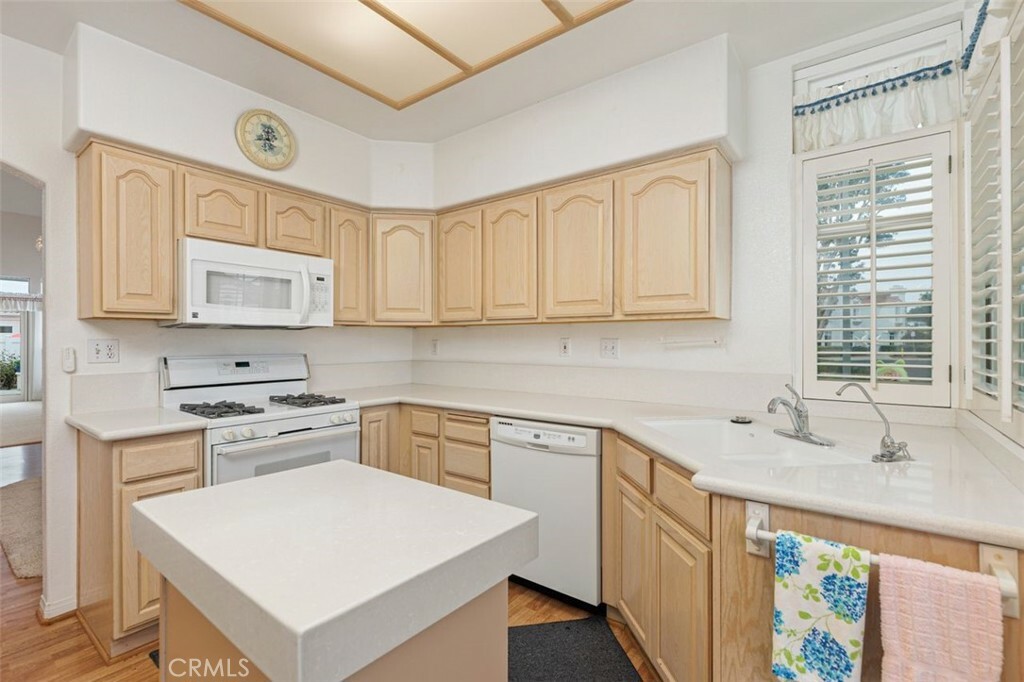 Property Photo: 3346 Malta Way CA 92056