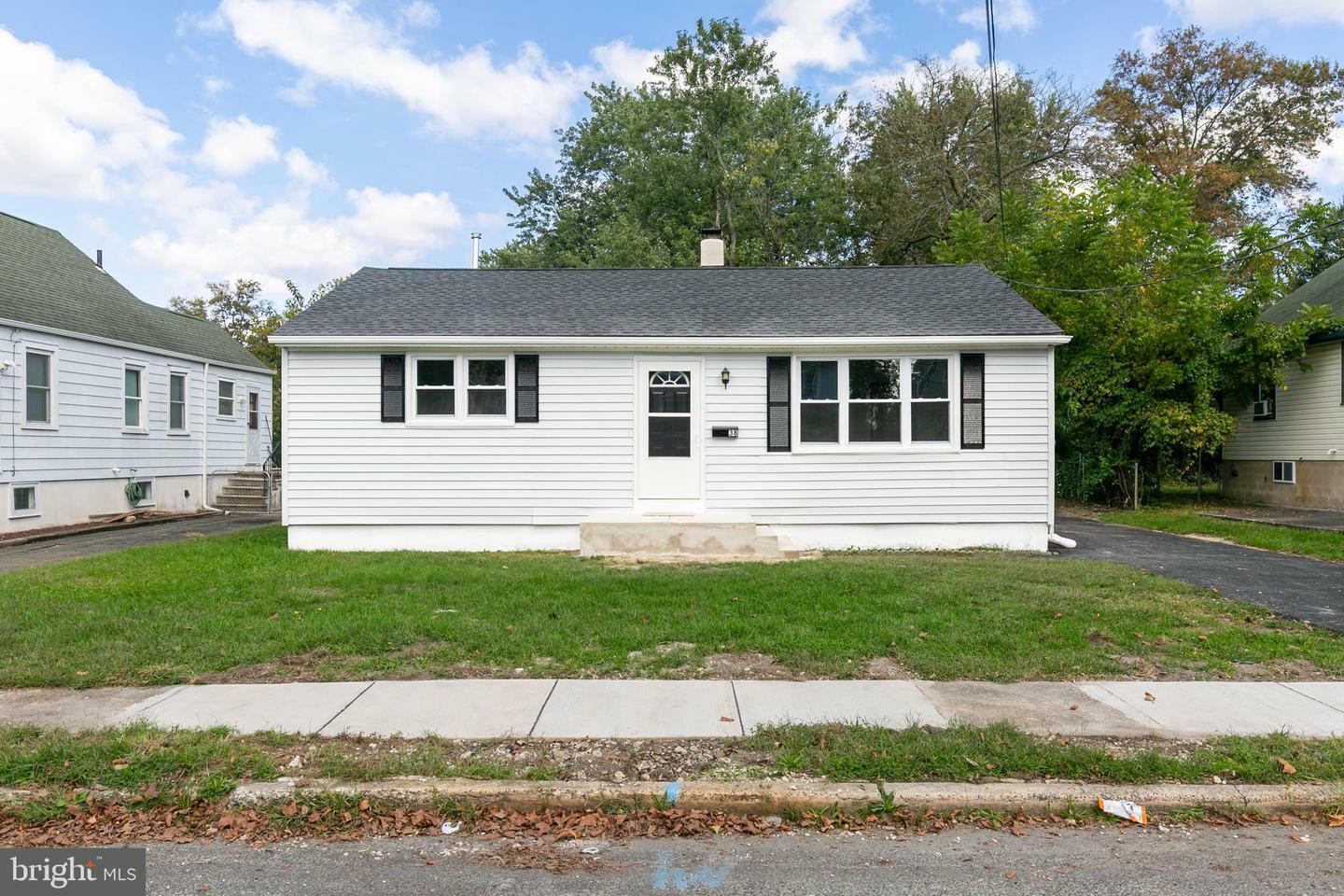 Property Photo:  38 Hess Avenue  NJ 08096 