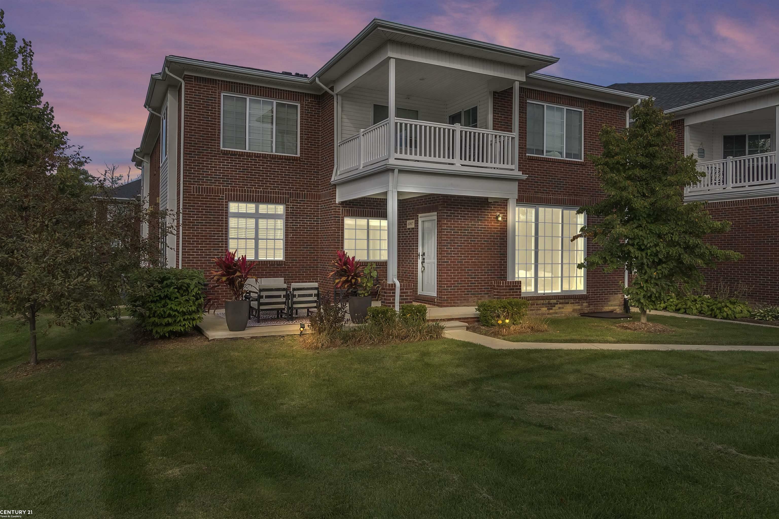 Property Photo:  6997 Boulder Pointe  MI 48094 