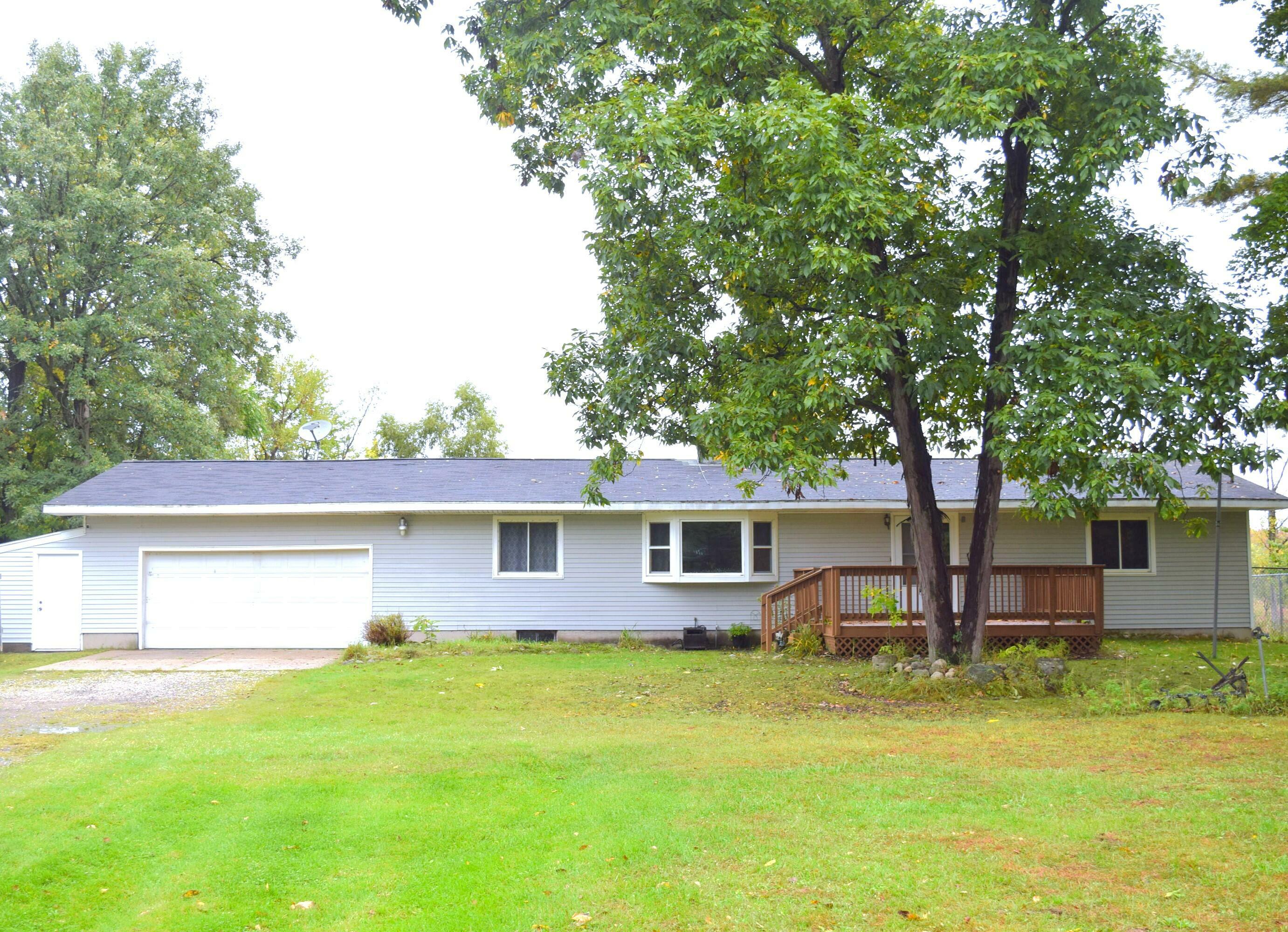 Property Photo:  10739 15 Mile Road NE  MI 49319 