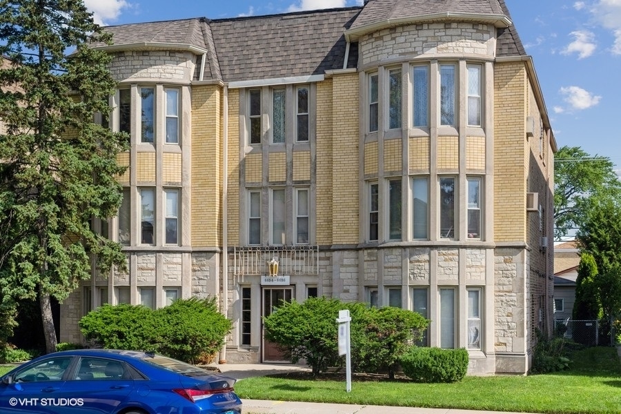 Property Photo: 6654 W Devon Avenue G IL 60631