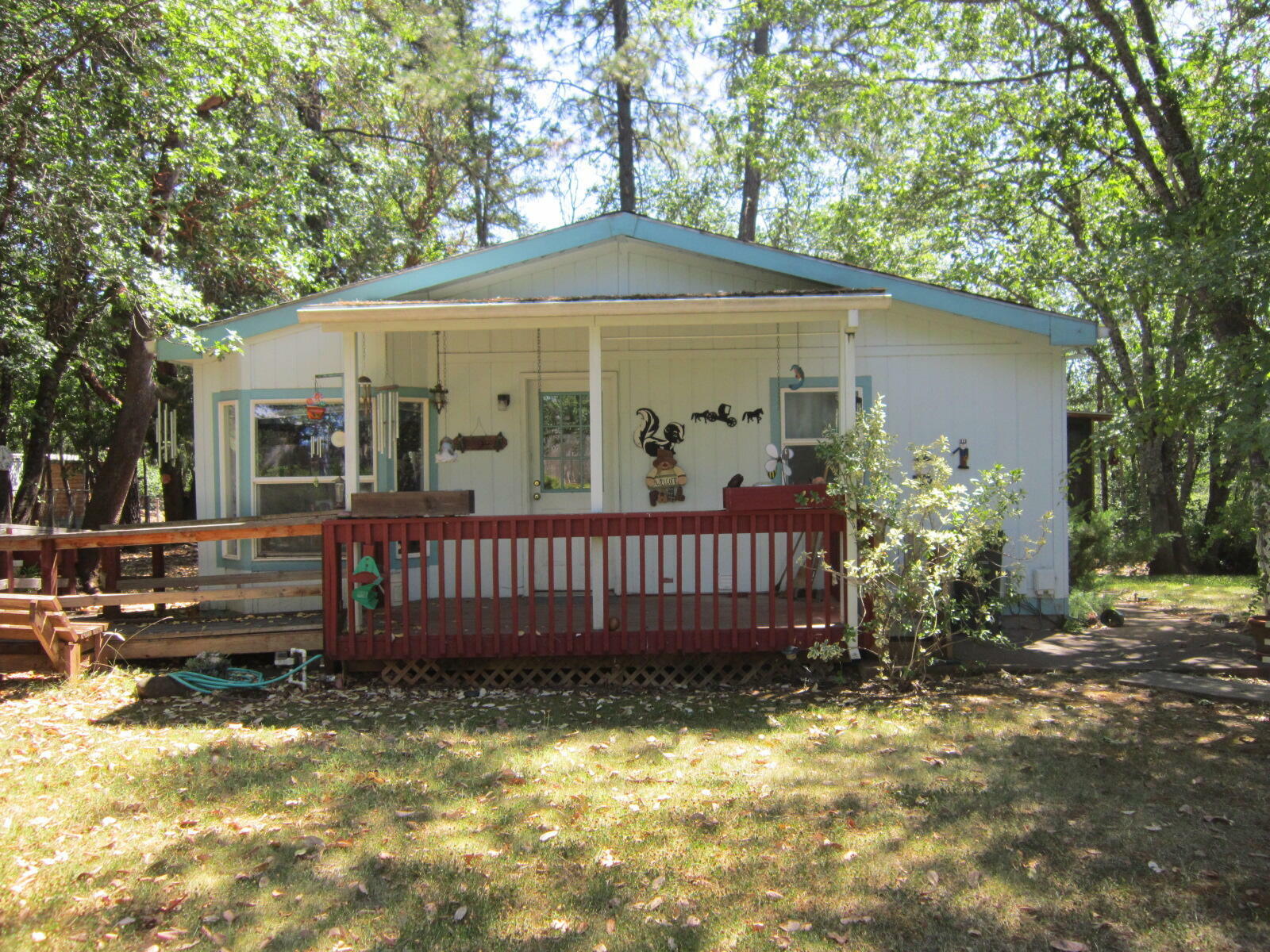 6080 Rogue River Drive  Eagle Point OR 97524 photo