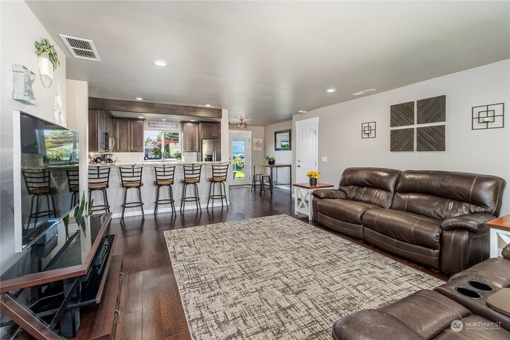 Property Photo:  1309 Welch Avenue  WA 98801 