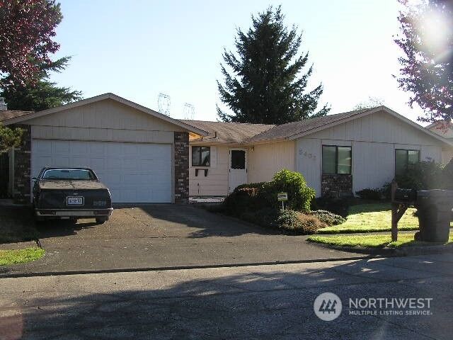 Property Photo:  5402 Oriole Drive  WA 98632 