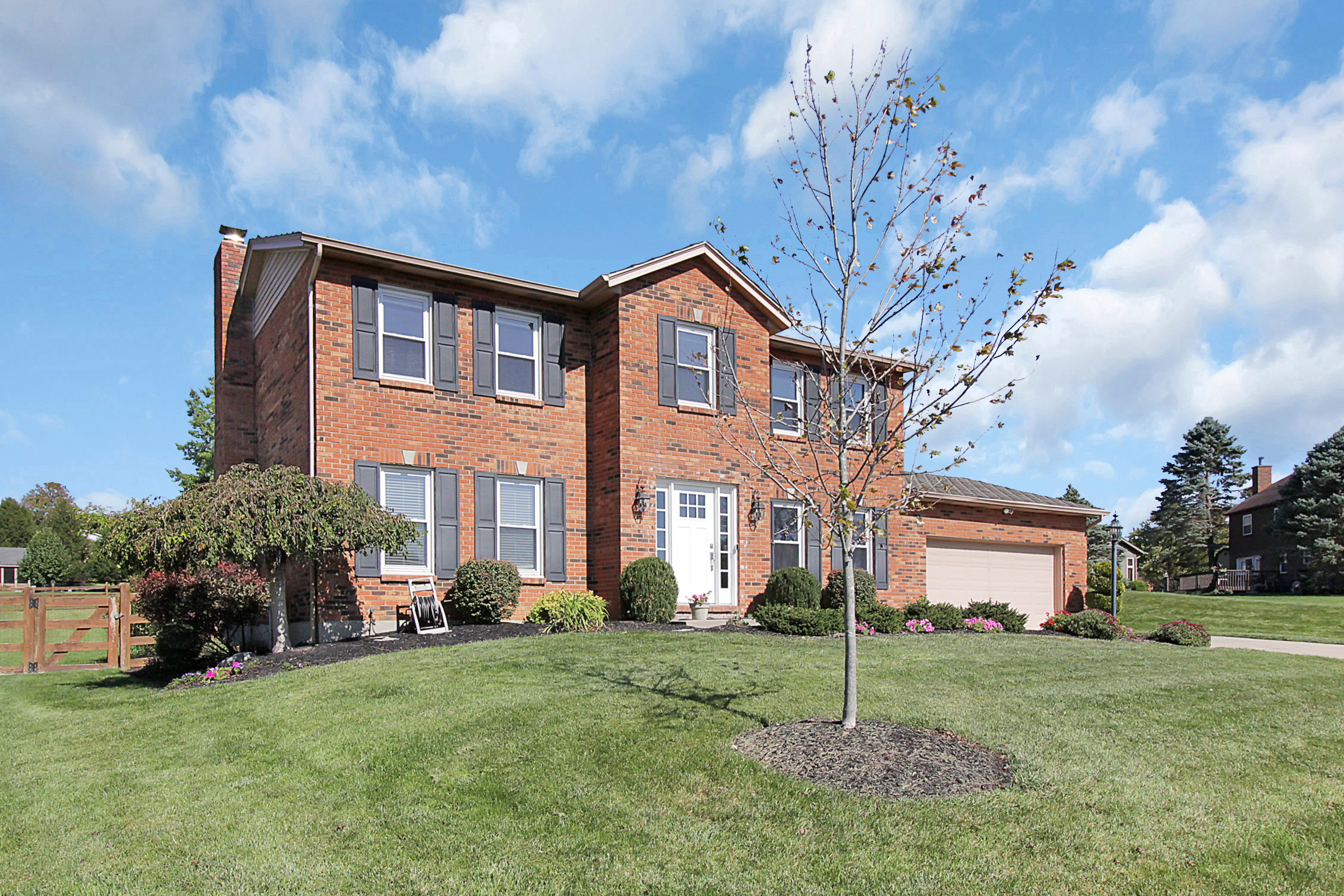 Property Photo: 4884 Brantford Ct OH 45069