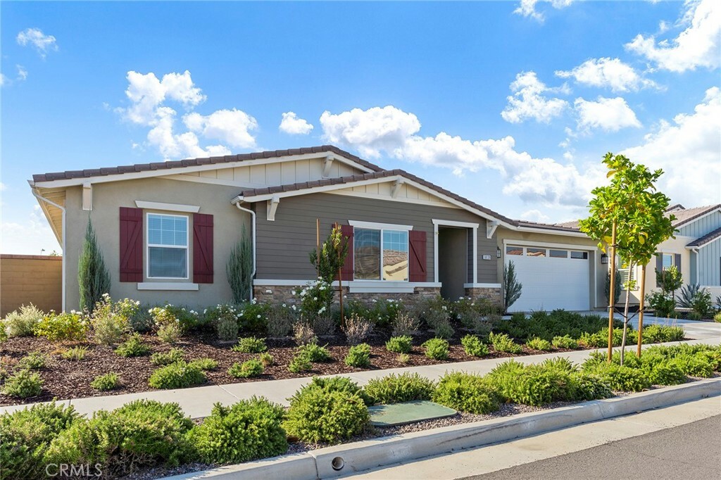 Property Photo:  30139 Stargazer Way  CA 92584 