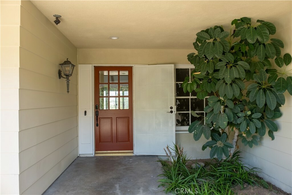 Property Photo:  161 Avenida Santa Barbara  CA 90631 