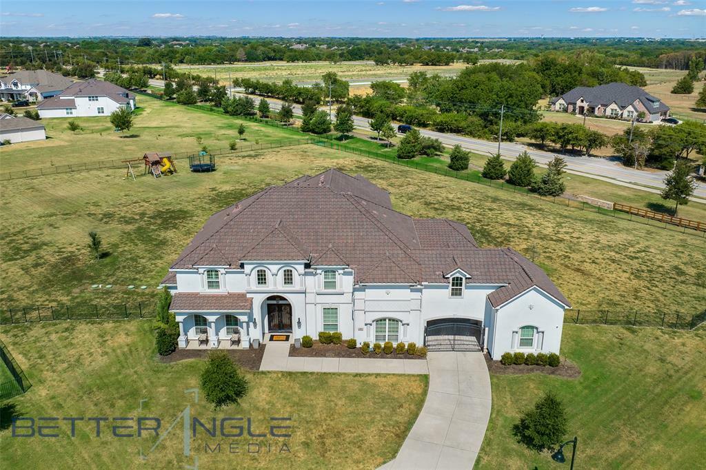 Photo de la propriété:  327 Honey Creek Lane  TX 75069 