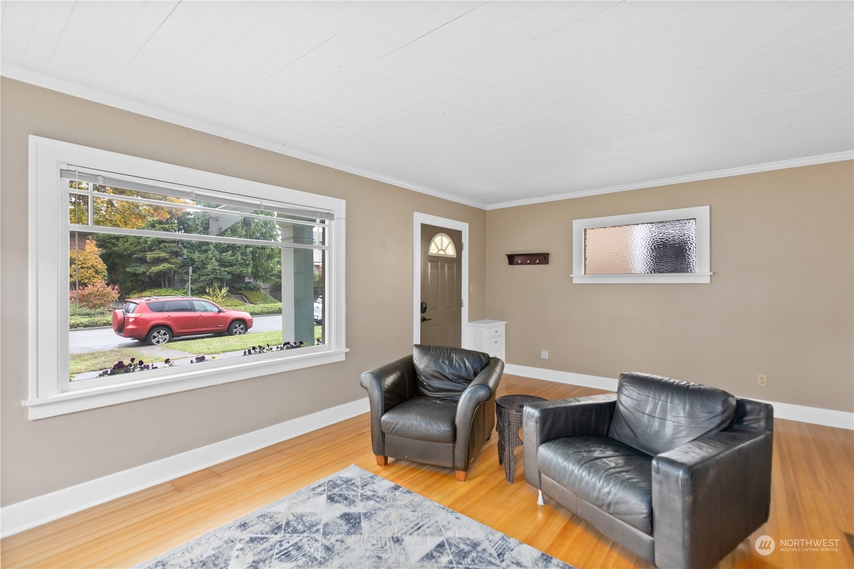 Property Photo: 3215 Rockefeller Avenue WA 98201