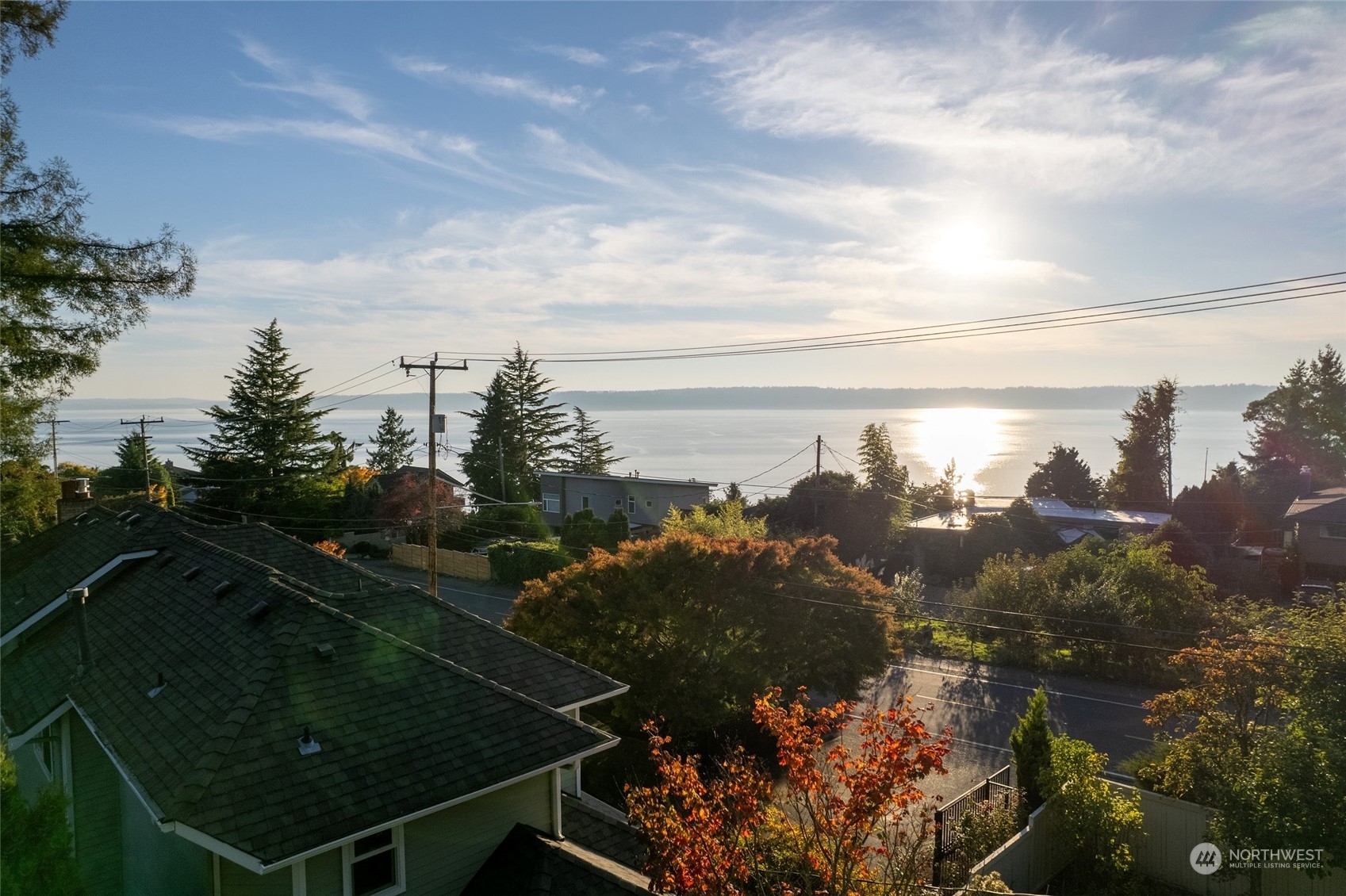 Property Photo:  11040 Marine View Drive SW  WA 98146 