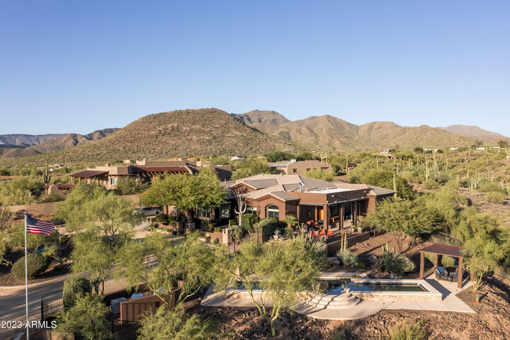 Property Photo: 7526 E Grapevine Road AZ 85331