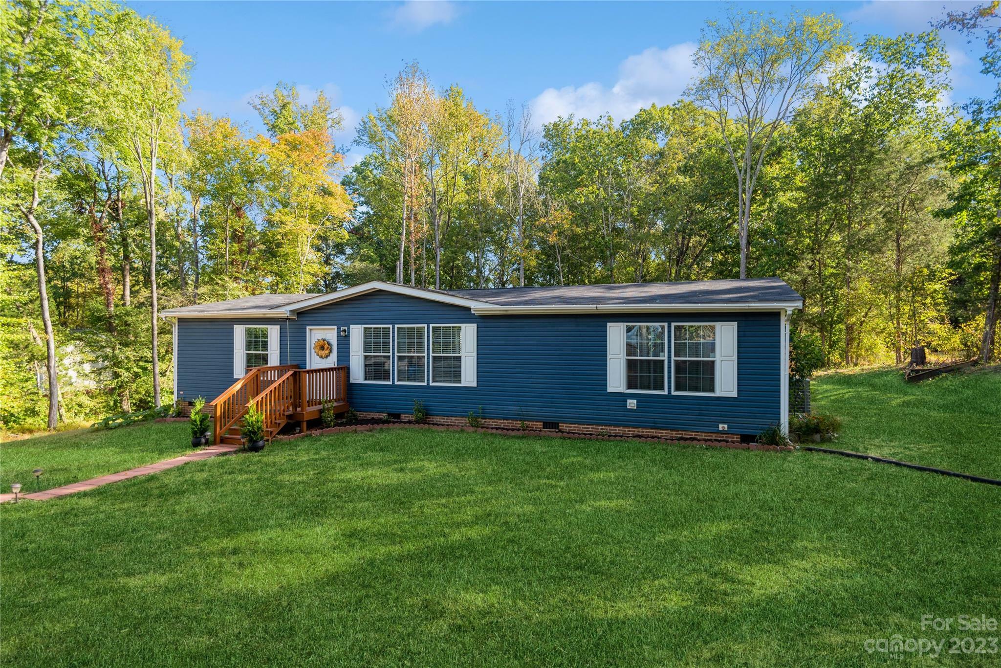 Property Photo: 5900 Raintree Circle NC 28027