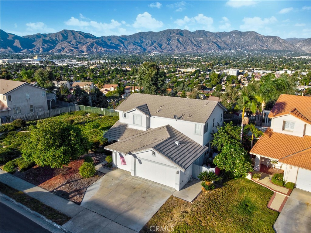 Property Photo:  12116 Vista Ranch Avenue  CA 91342 