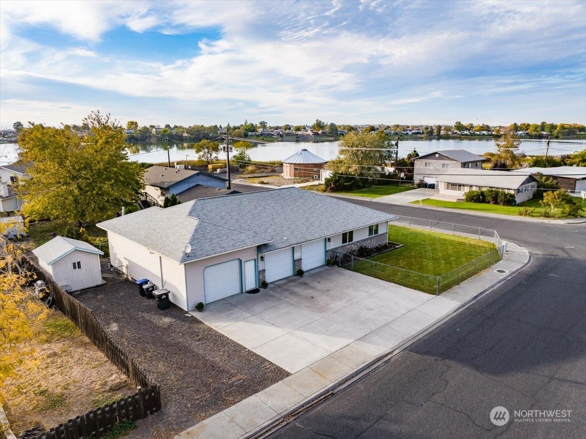 303 W Nelson Road  Moses Lake WA 98837 photo