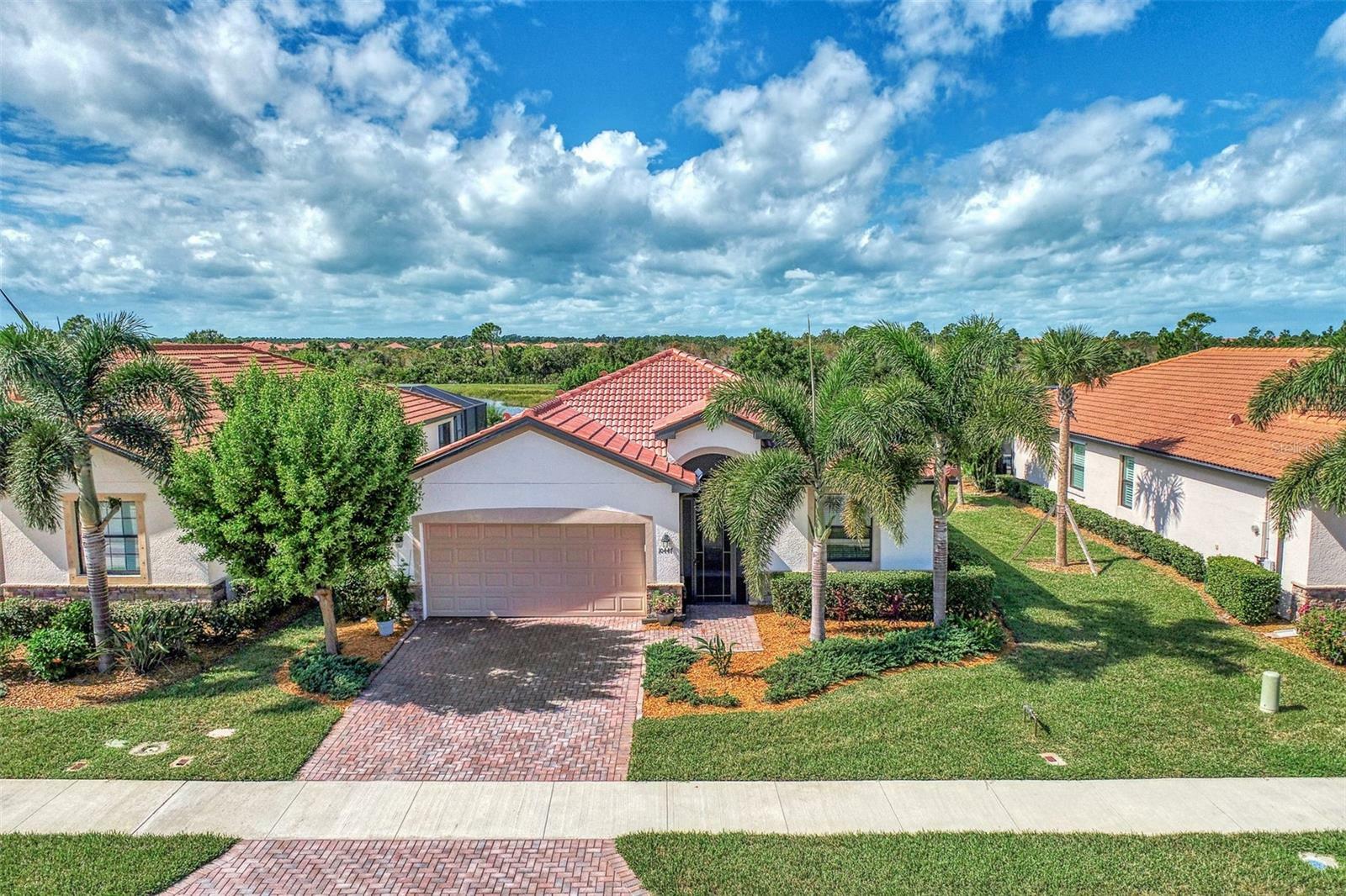 Property Photo: 10447 Medjool Drive FL 34293