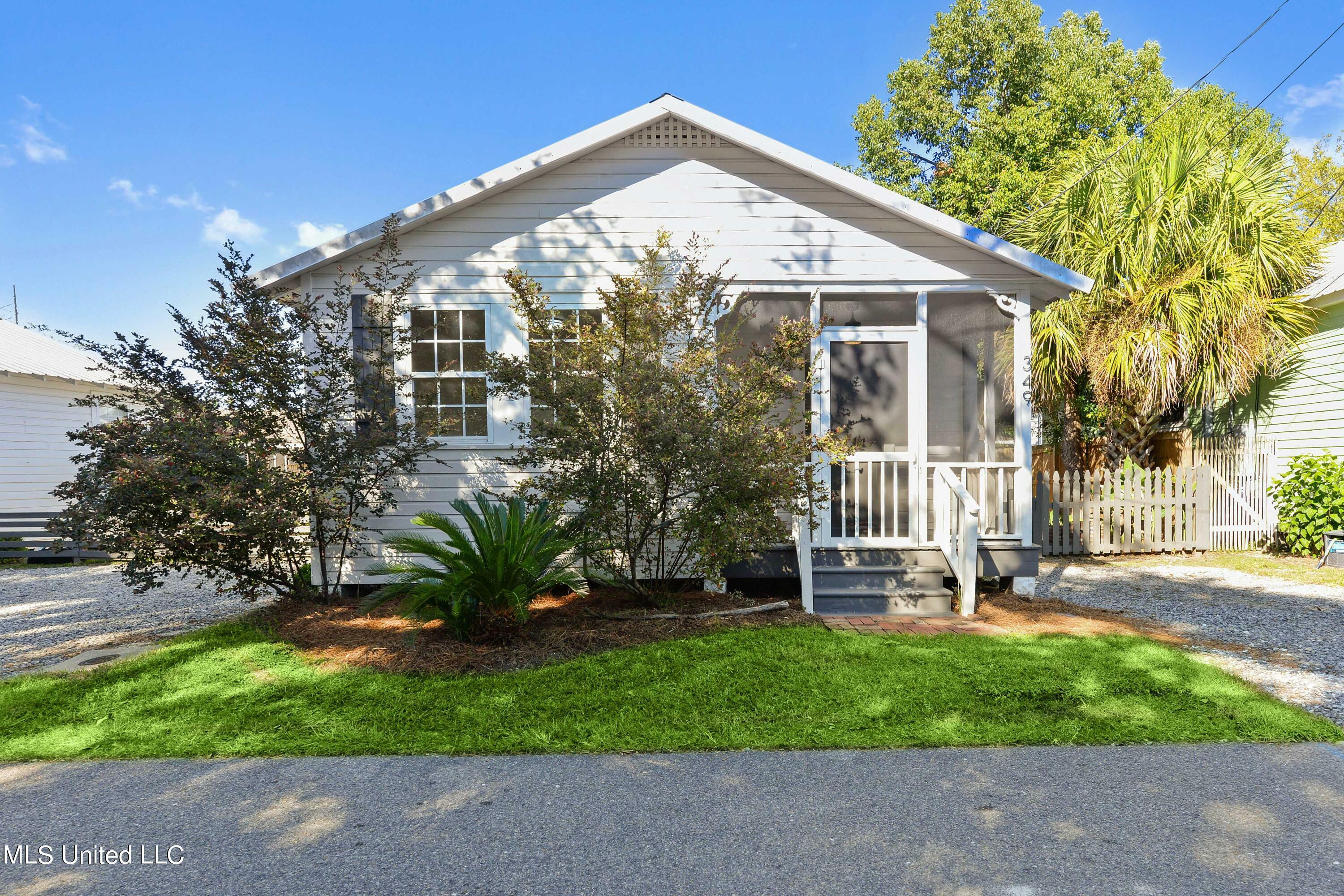 Property Photo:  349 State Street  MS 39520 