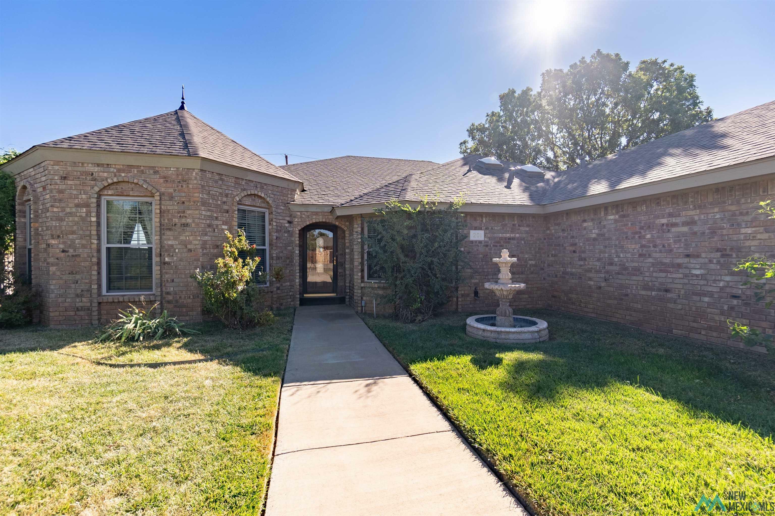 Property Photo: 201 Wrangler Way NM 88101