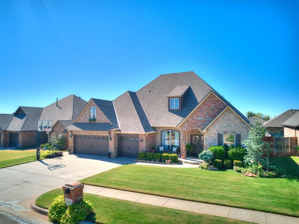 Property Photo: 1117 Ryan Road OK 73160