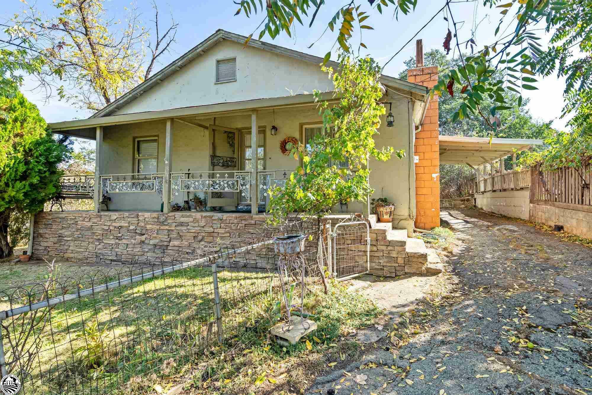 Property Photo:  18515 Oak Street  CA 95379 