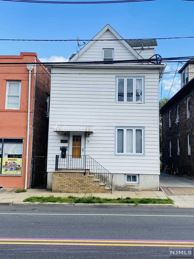 Property Photo:  16 Franklin Avenue  NJ 07110 