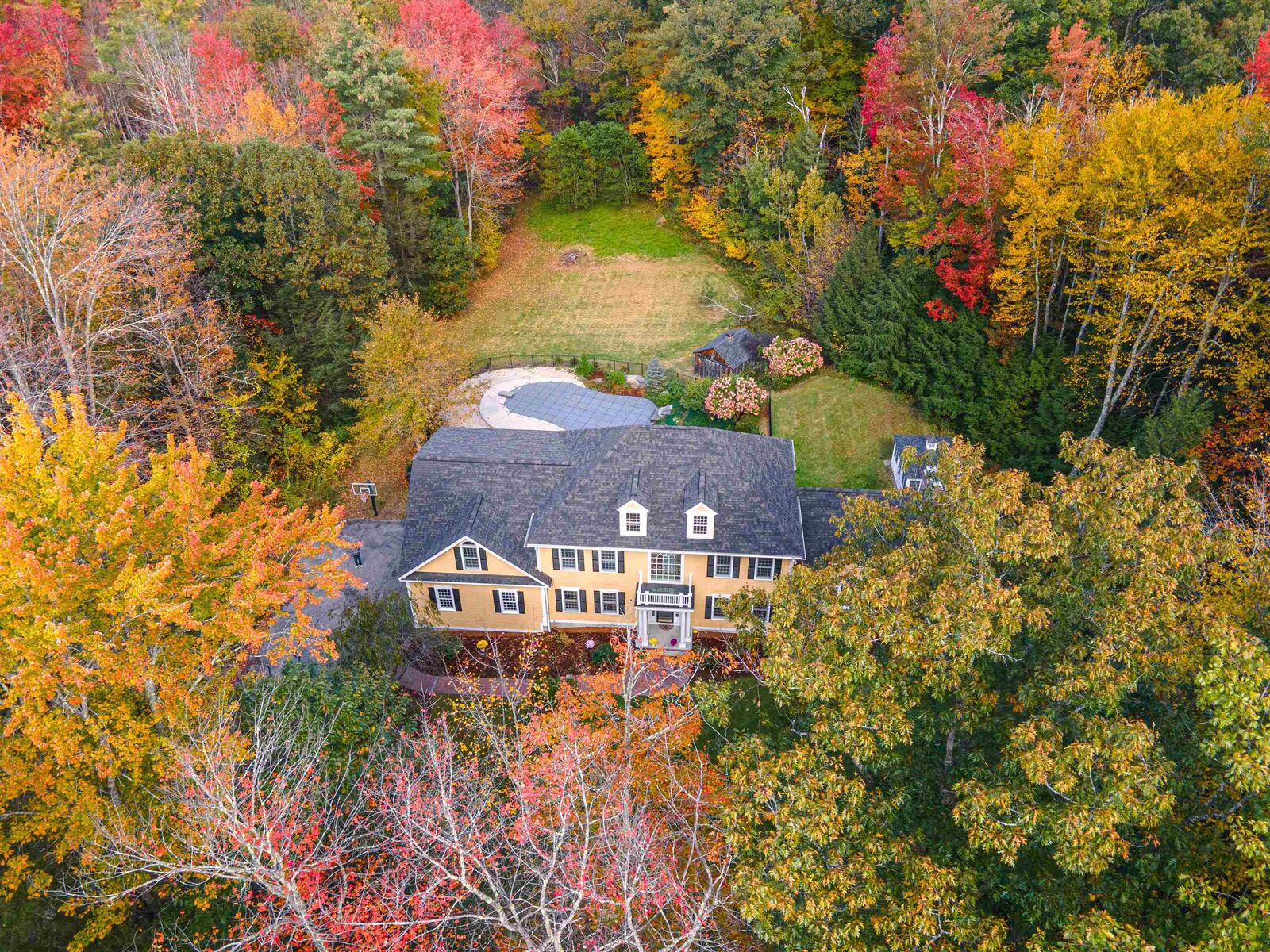 Property Photo: 1 O'Neil Way NH 03031