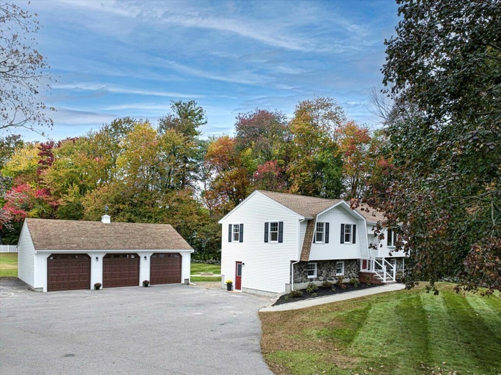 Property Photo: 4 Bullard Circle MA 02053