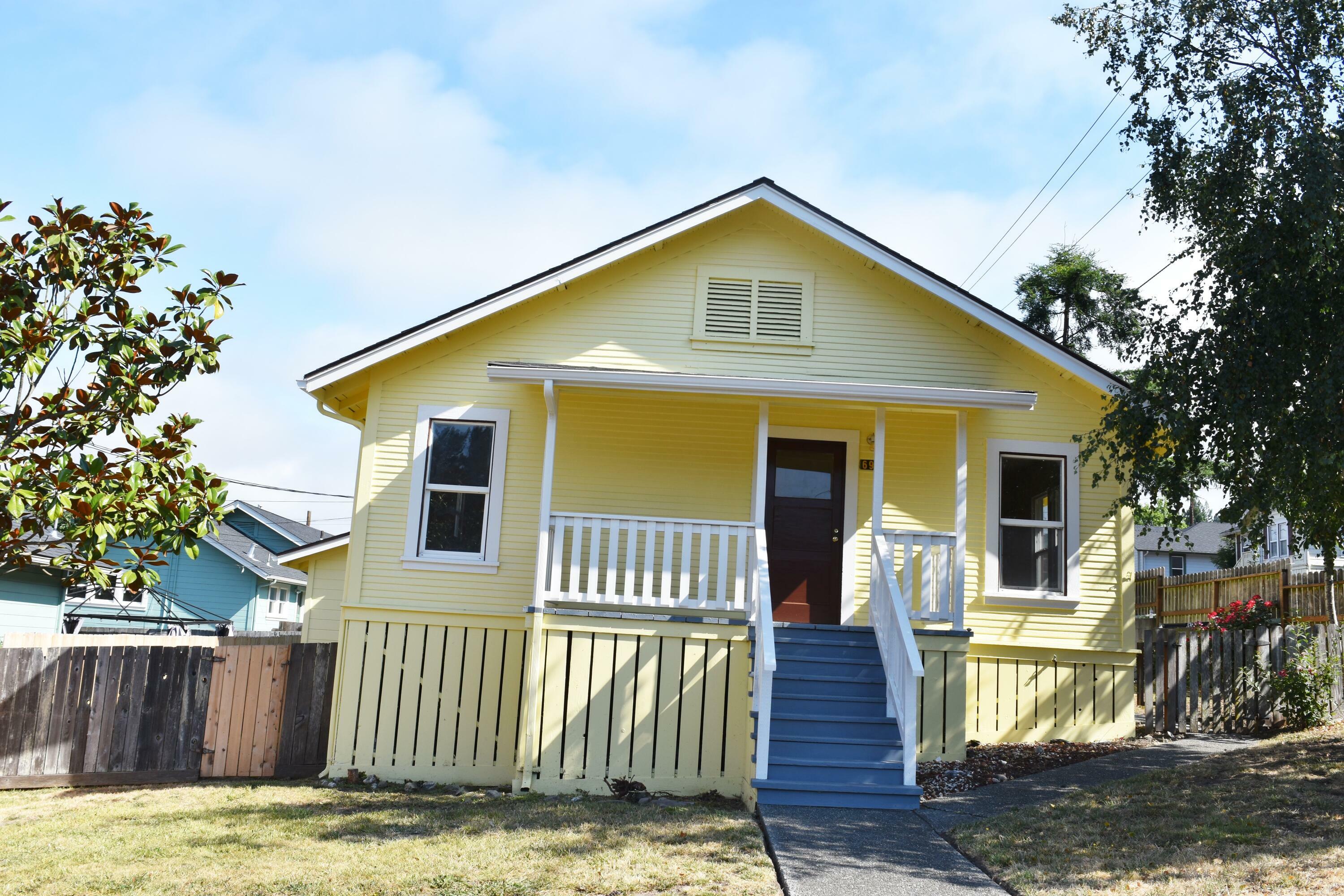 Property Photo: 696 6th Street CA 95565