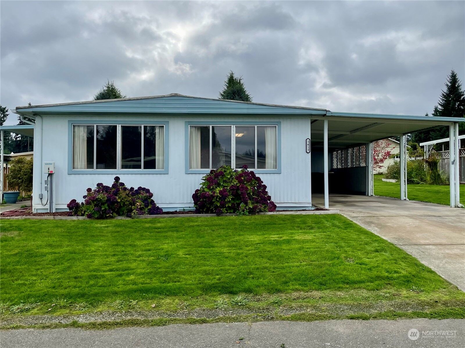 Property Photo: 1415 Alonda Lane NE WA 98516