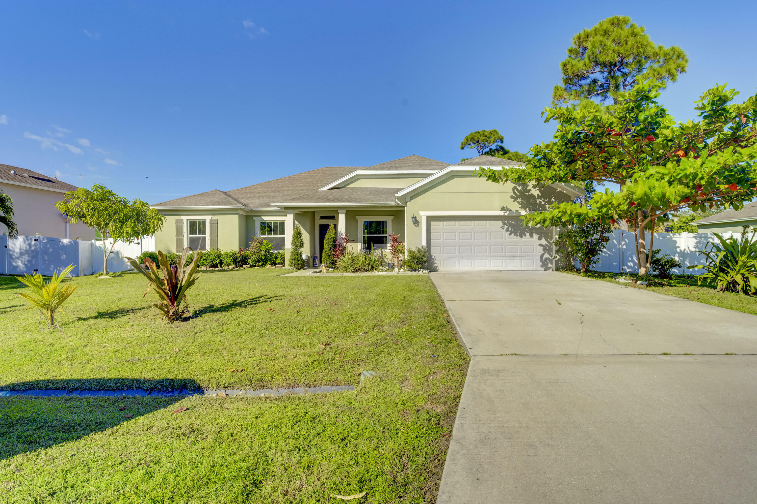 Property Photo:  3432 SW Galeti Street  FL 34953 