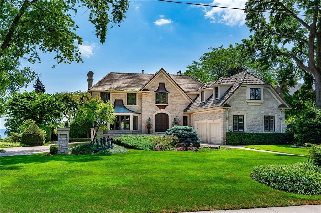 Property Photo: 3328 Lakeland Crescent ON L7N1B8