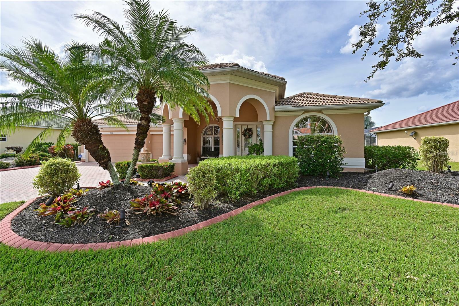 Property Photo:  7727 Camden Harbour Drive  FL 34212 