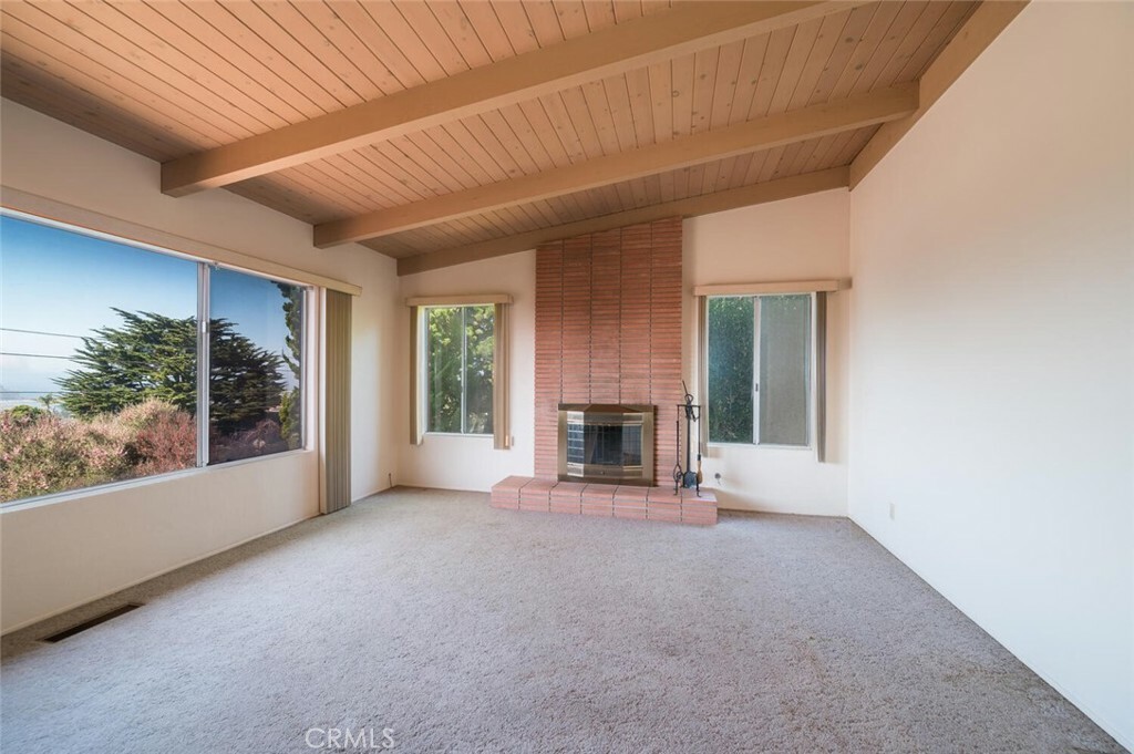 Property Photo:  380 Fairview Ave  CA 93442 